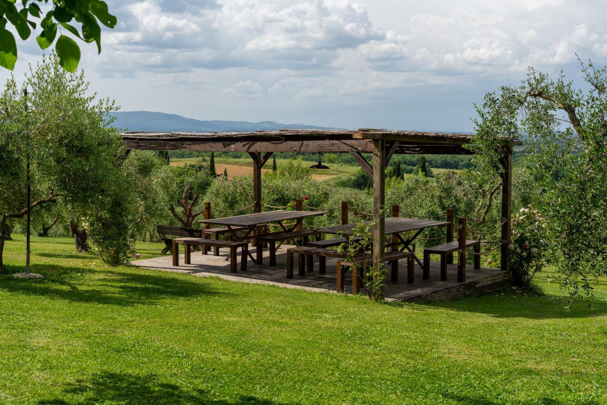 Relais Castelbigozzi Casa de hóspedes Monteriggioni Exterior foto